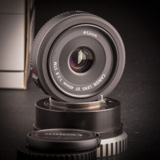 Canon EF STM 40mm f2.8 - EF