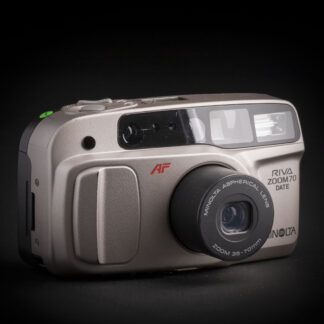 Minolta Riva zoom 70 date - Zoom