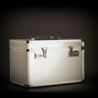 Nevenincs Alu 2 - közepes merev falú táska