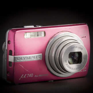 Olympus mju 740 - Point and shoot