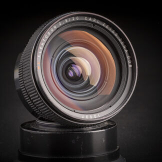 Zeiss Flektogon MC 20mm f2.8 - M42